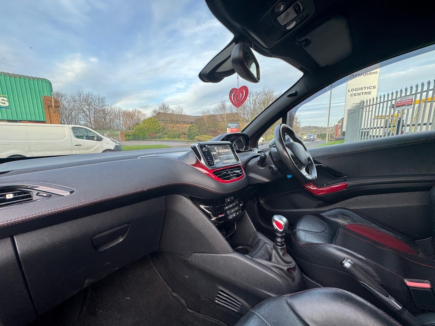 Used Peugeot 208 2013 for sale - 77008904: Photo 13