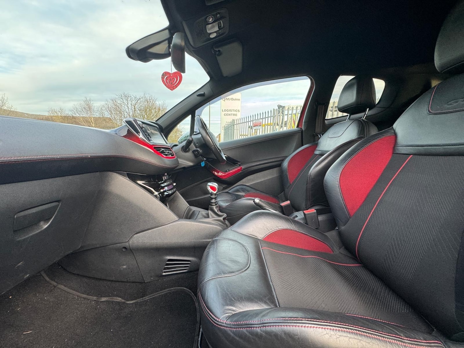 Used Peugeot 208 2013 for sale - 77008904: Photo 14