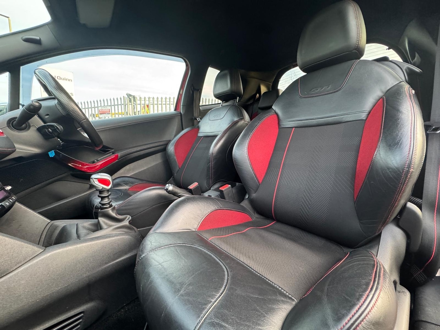 Used Peugeot 208 2013 for sale - 77008904: Photo 15