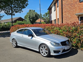 Used Mercedes-Benz C Class 2013 for sale - 79076818: Photo