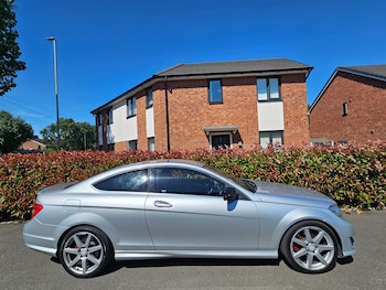 Used Mercedes-Benz C Class 2013 for sale - 79076818: Photo