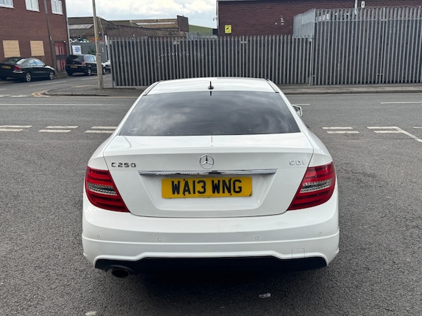 Used Mercedes-Benz C-Class 2013 for sale - 74714455: Photo 7