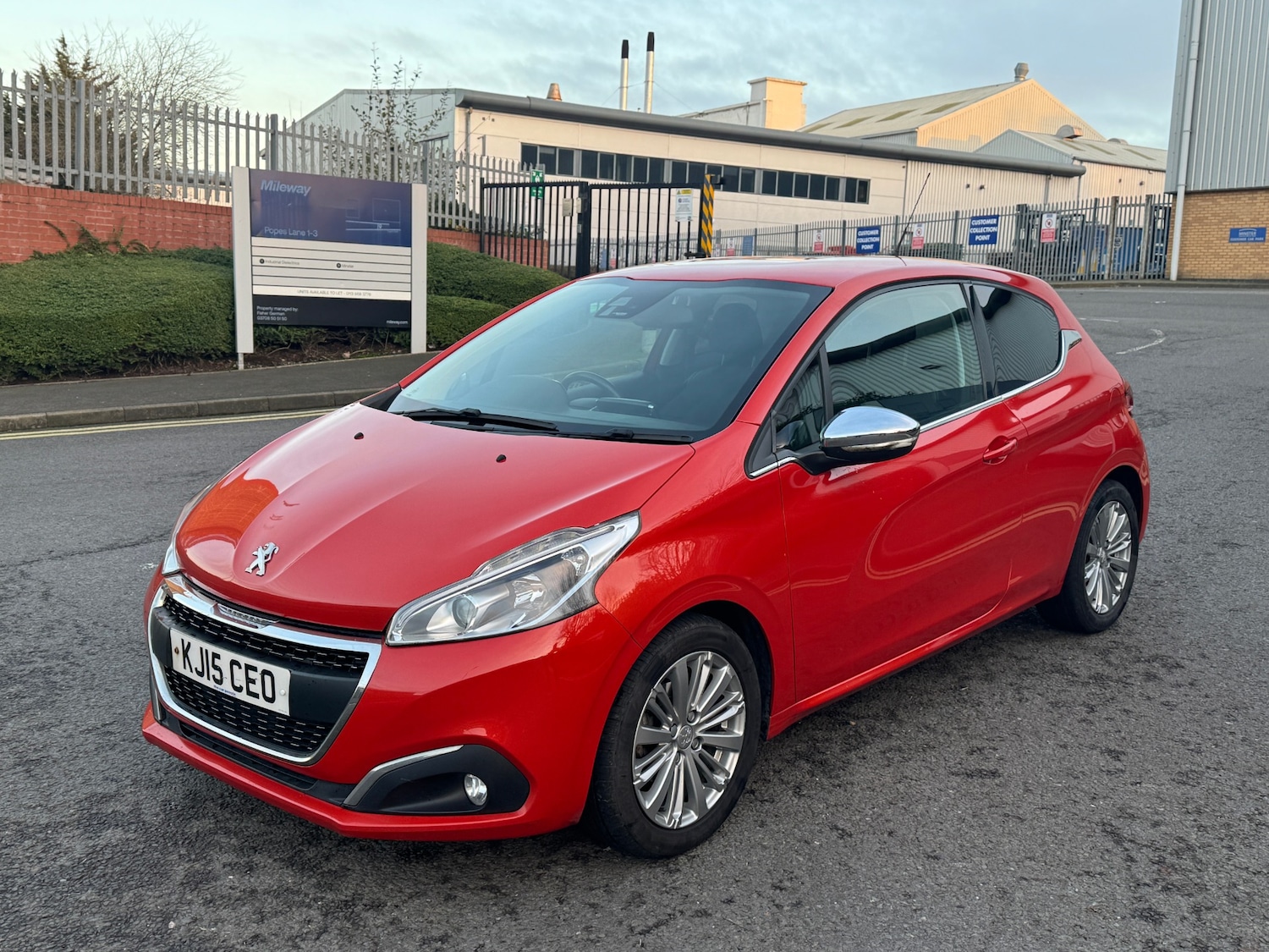 Used Peugeot 208 2015 for sale - 77061721: Photo 10
