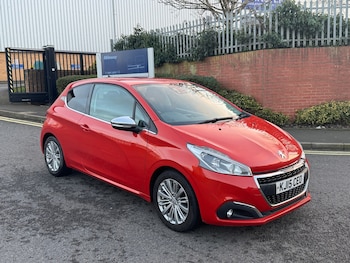 Used Peugeot 208 2015 for sale - 77061721: Photo
