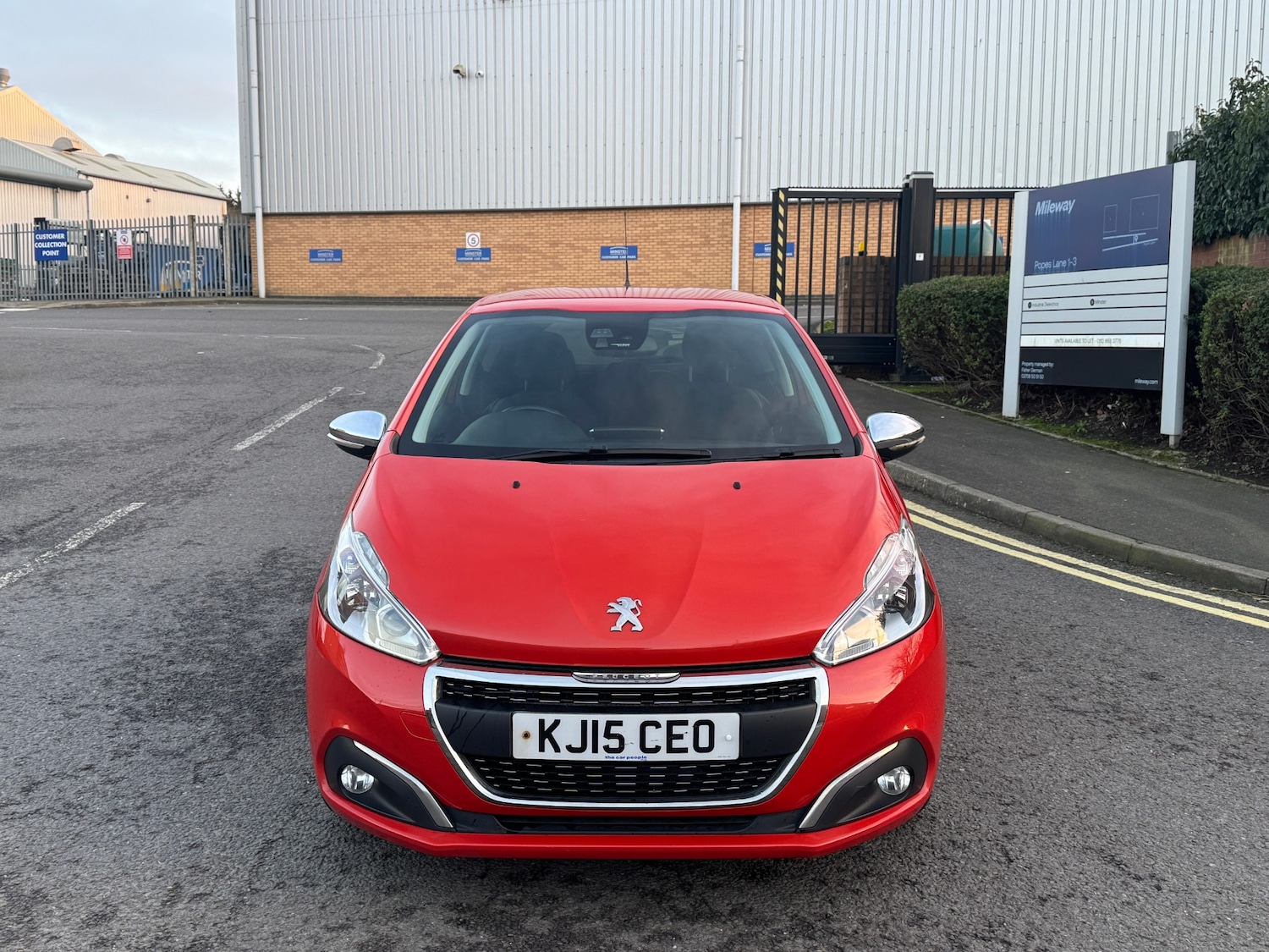 Used Peugeot 208 2015 for sale - 77061721: Photo 4