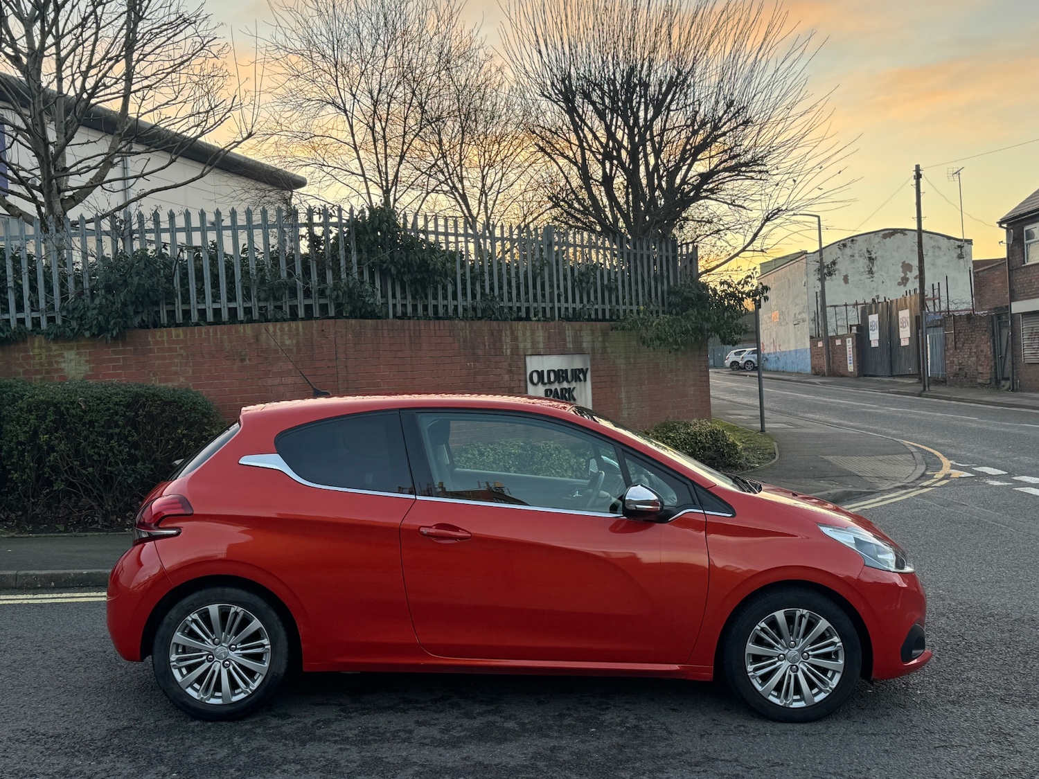 Used Peugeot 208 2015 for sale - 77061721: Photo 5