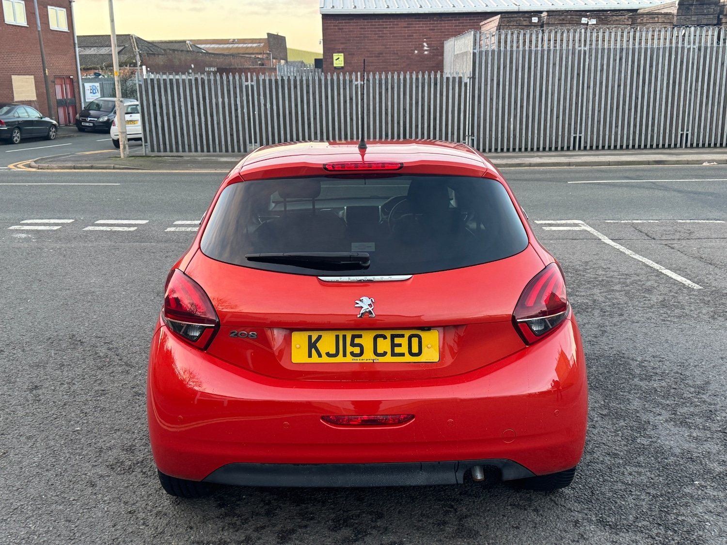 Used Peugeot 208 2015 for sale - 77061721: Photo 7