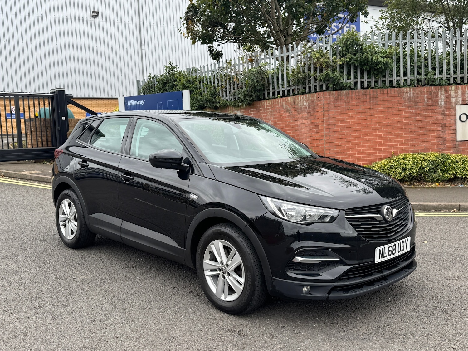 Used Vauxhall Grandland X 2018 for sale - 76188391: Photo 1