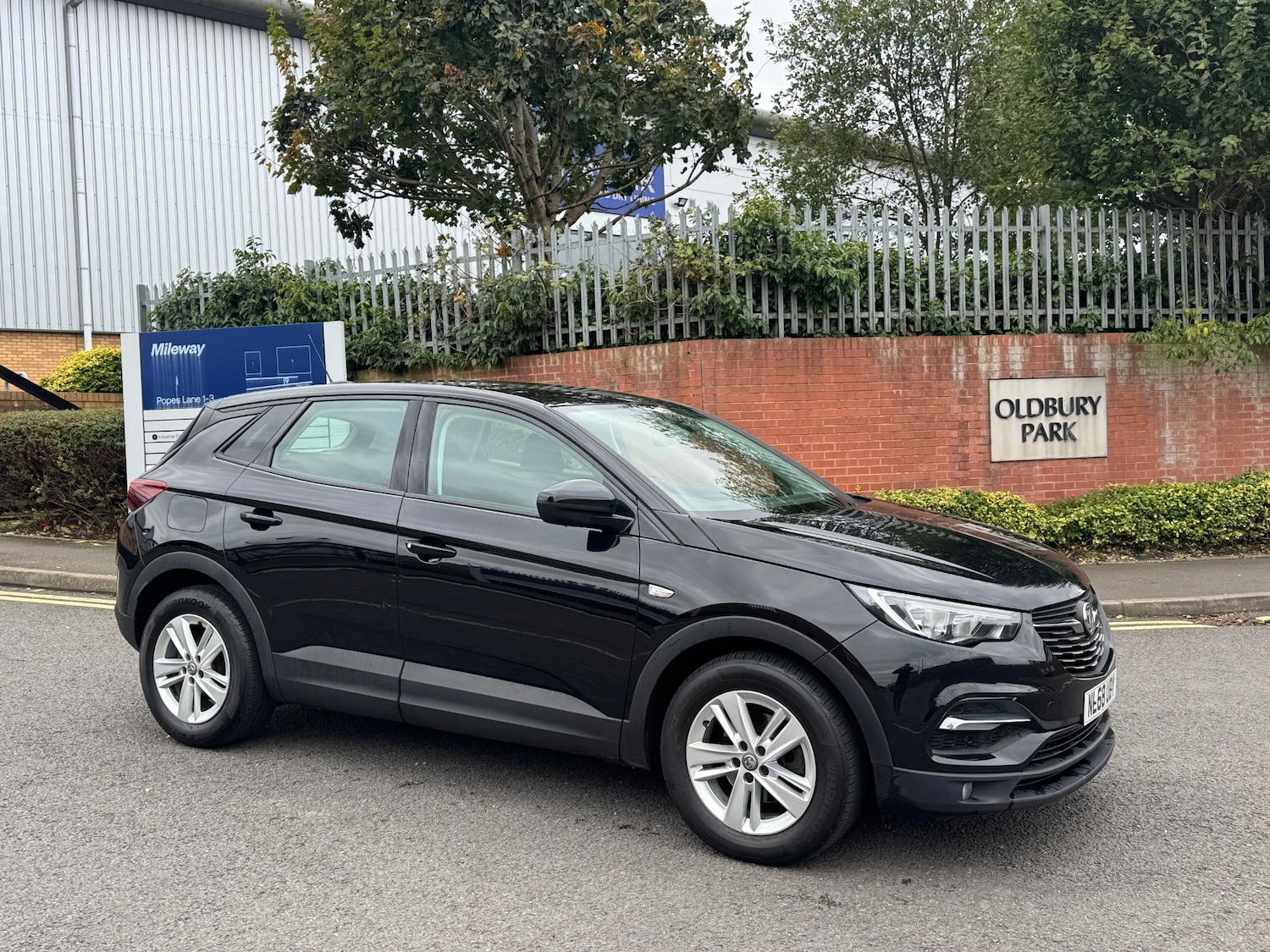 Used Vauxhall Grandland X 2018 for sale - 76188391: Photo 3