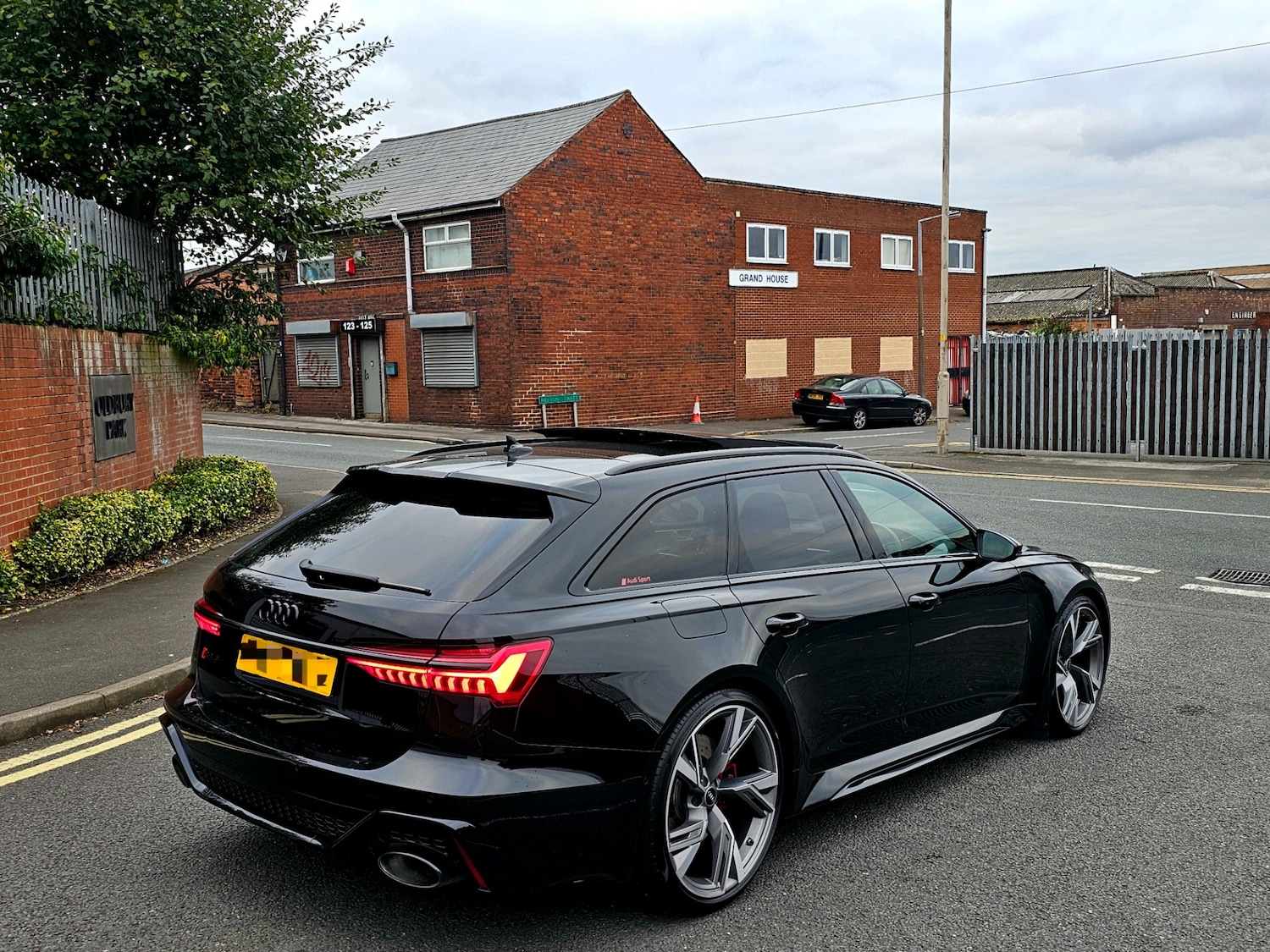 Used Audi RS6 2023 for sale - 76317701: Photo 12