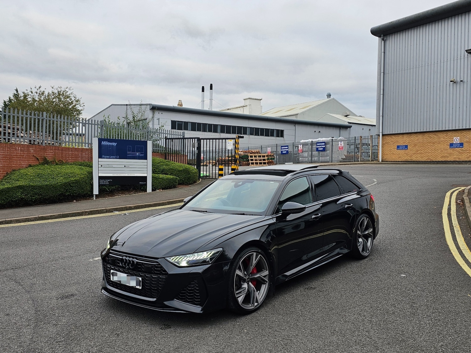 Used Audi RS6 2023 for sale - 76317701: Photo 19