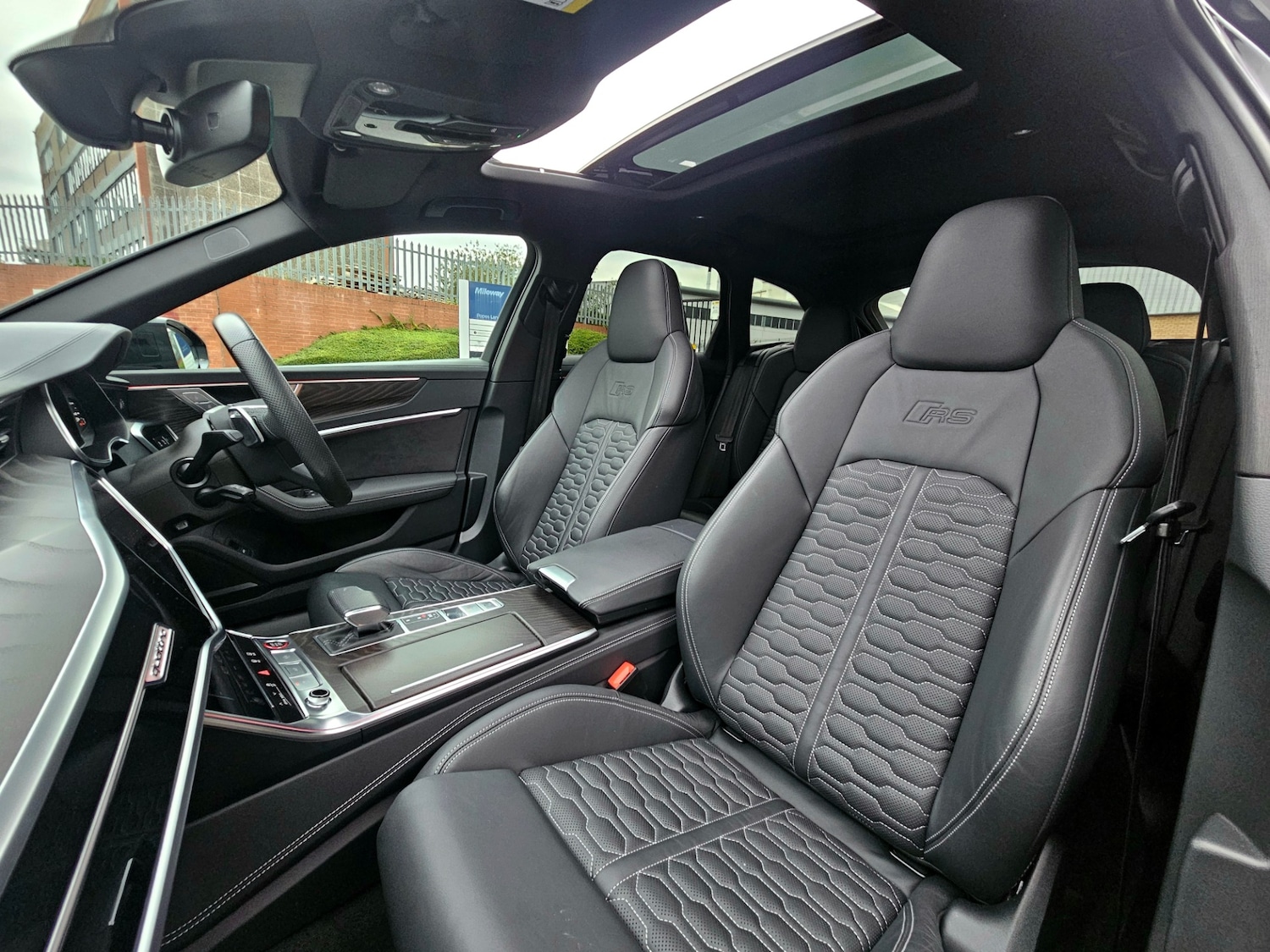 Used Audi RS6 2023 for sale - 76317701: Photo 24