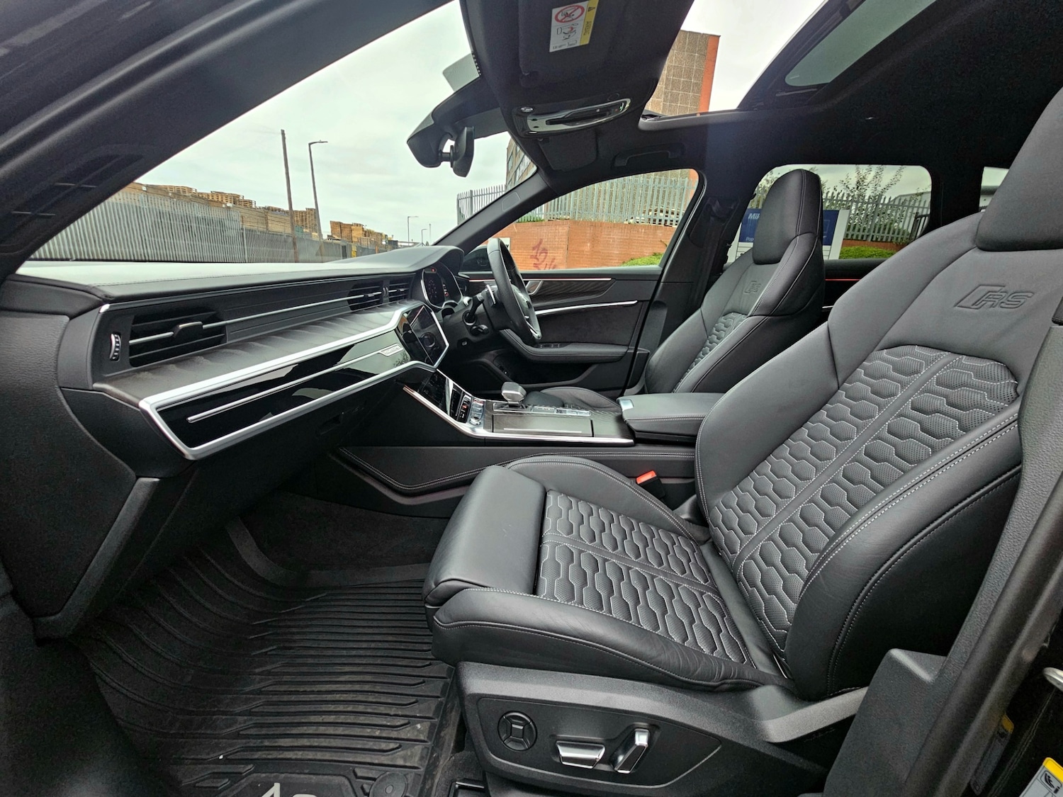 Used Audi RS6 2023 for sale - 76317701: Photo 25