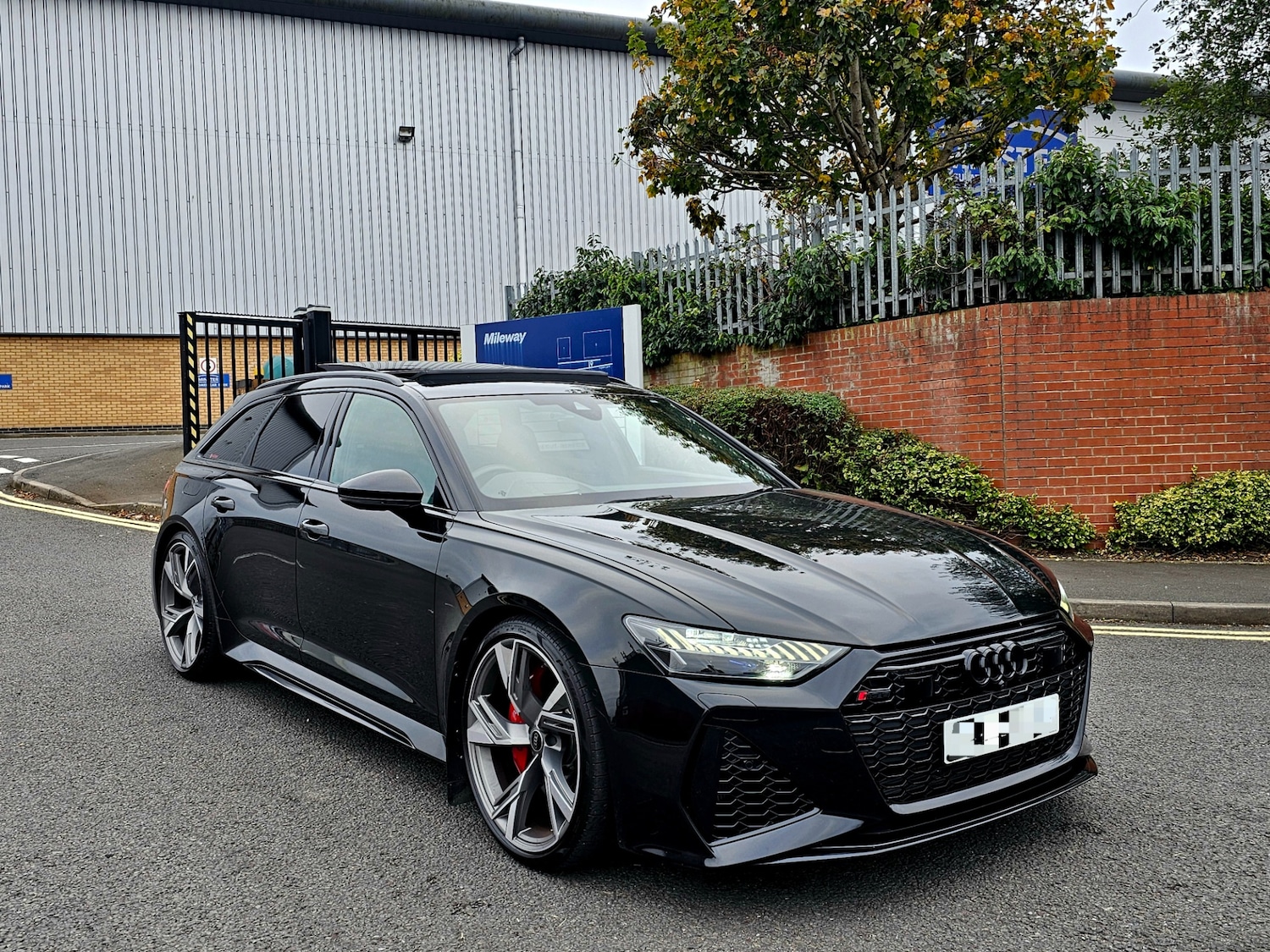 Used Audi RS6 2023 for sale - 76317701: Photo 3