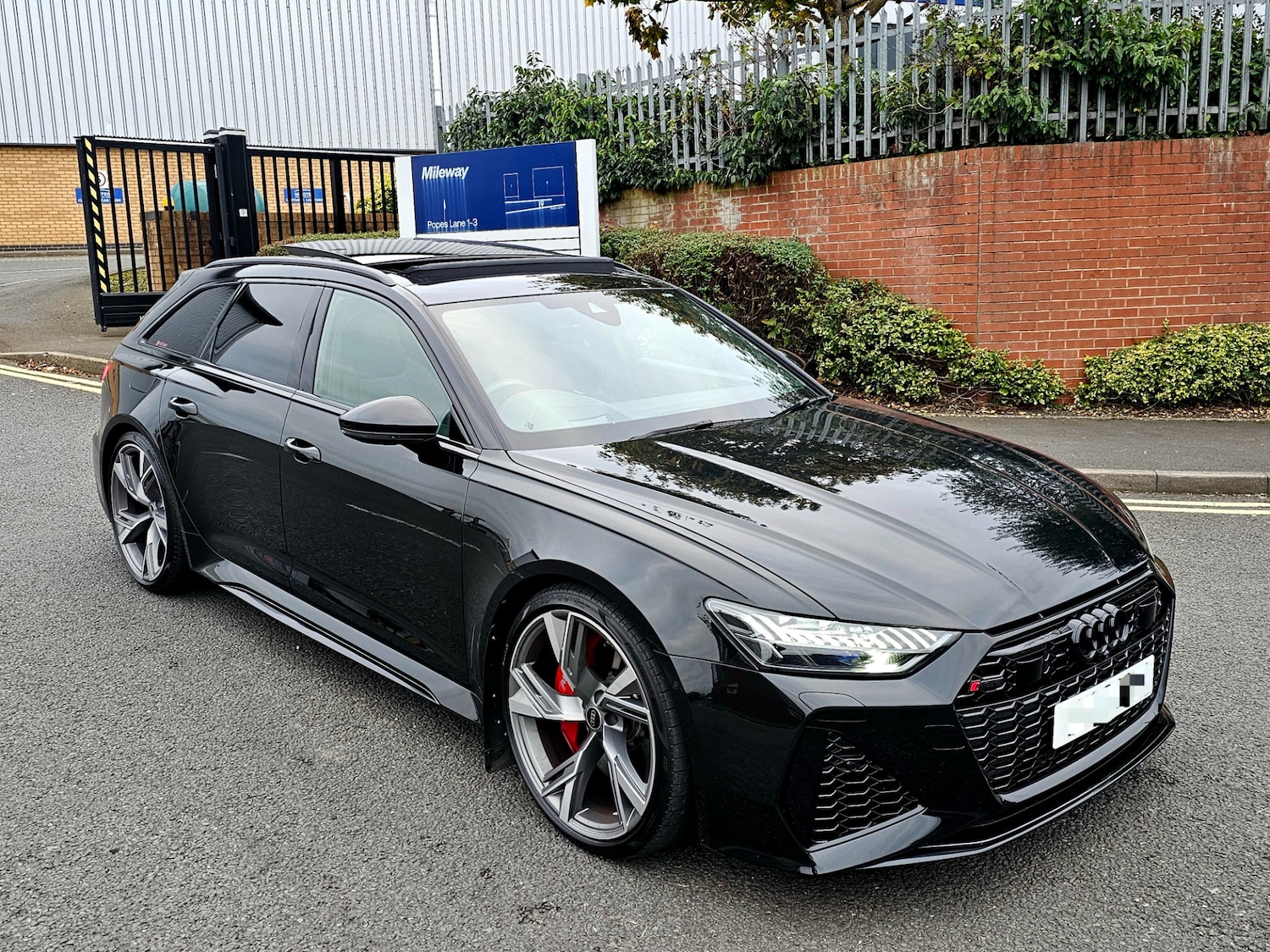 Used Audi RS6 2023 for sale - 76317701: Photo 8