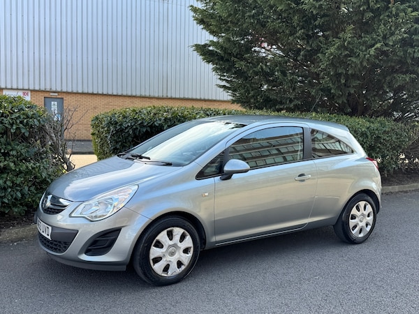 Used Vauxhall Corsa 2013 for sale - 74322204: Photo 2