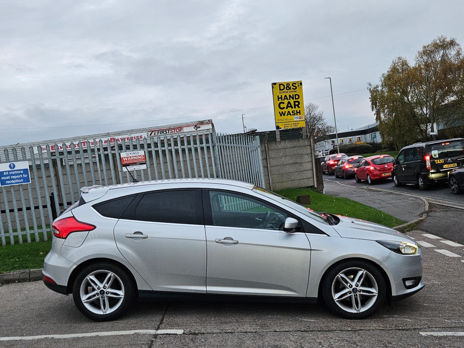 Used Ford Focus 2017 for sale - 76672234: Photo 4