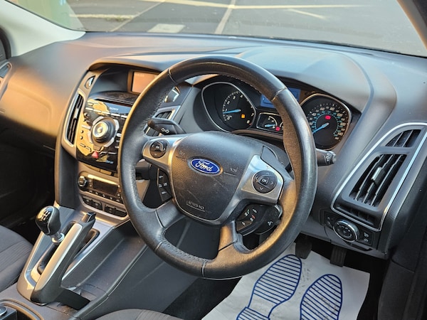 Used Ford Focus 2011 for sale - 74682564: Photo 14