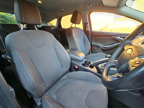 Used Ford Focus 2011 for sale - 74682564: Photo 16