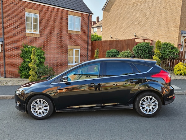 Used Ford Focus 2011 for sale - 74682564: Photo 5