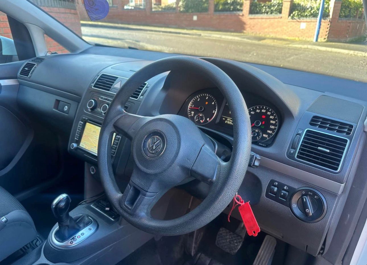 Used Volkswagen Touran 2011 for sale - 78099033: Photo 11