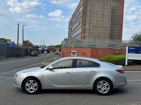 Used Vauxhall Insignia 2011 for sale - 74974707: Photo 9