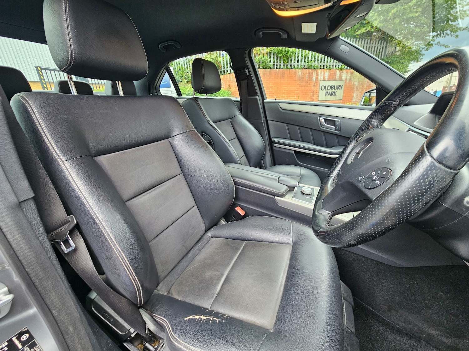 Used Mercedes-Benz E Class 2011 for sale - 77008927: Photo 14