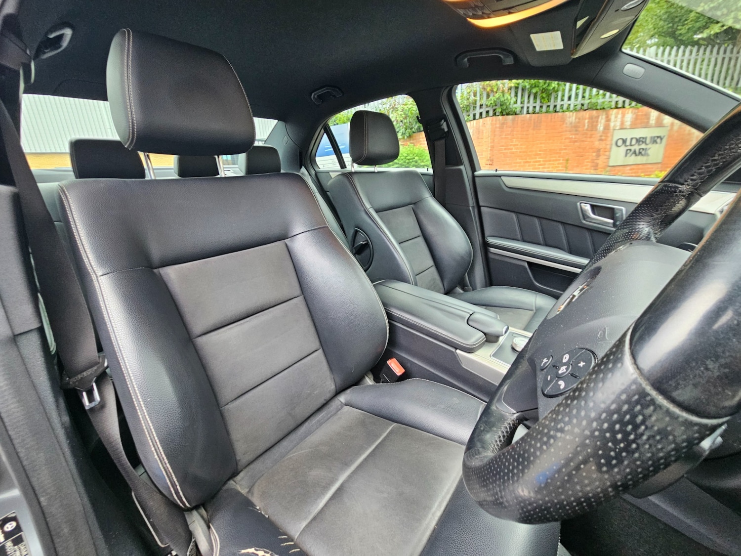 Used Mercedes-Benz E Class 2011 for sale - 77008927: Photo 15