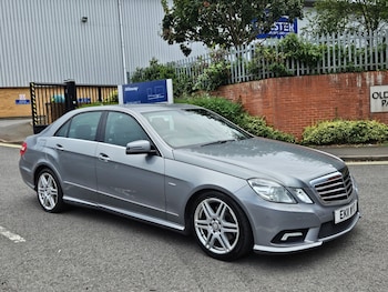 Used Mercedes-Benz E Class 2011 for sale - 77008927: Photo
