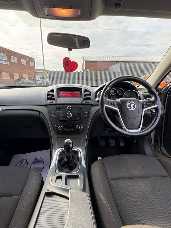 Used Vauxhall Insignia 2011 for sale - 75283254: Photo 13