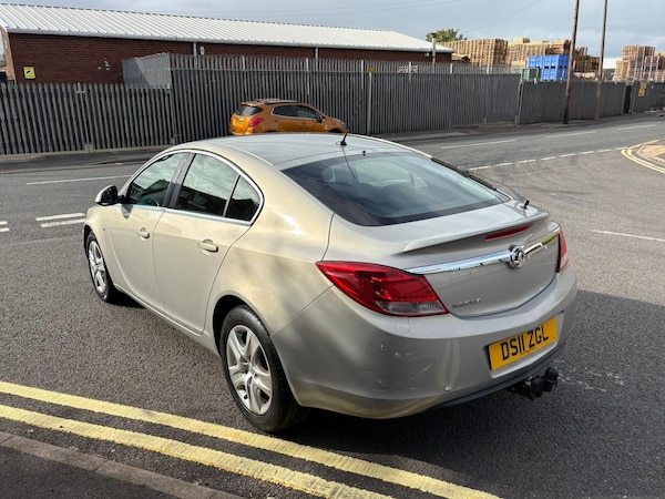 Used Vauxhall Insignia 2011 for sale - 75283254: Photo 7