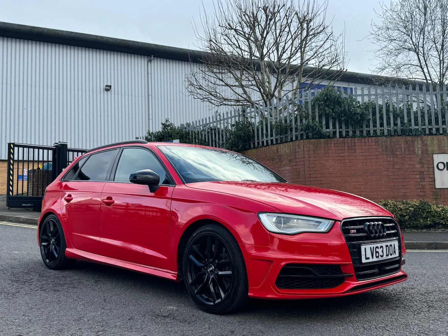 Used Audi A3 2013 for sale - 77687559: Photo 2