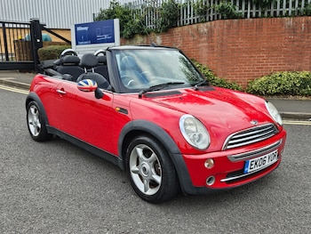 Used MINI Convertible 2006 for sale - 76248439: Photo