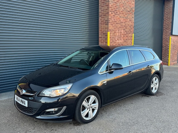 Used Vauxhall Astra 2014 for sale - 74322229: Photo 1