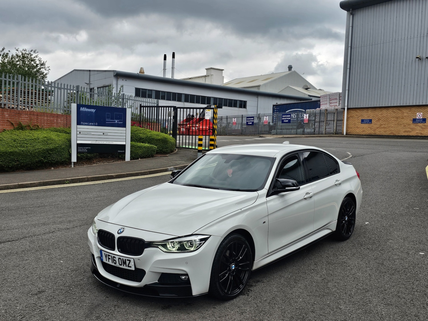 Used BMW 3 Series 2016 for sale - 76486475: Photo 19