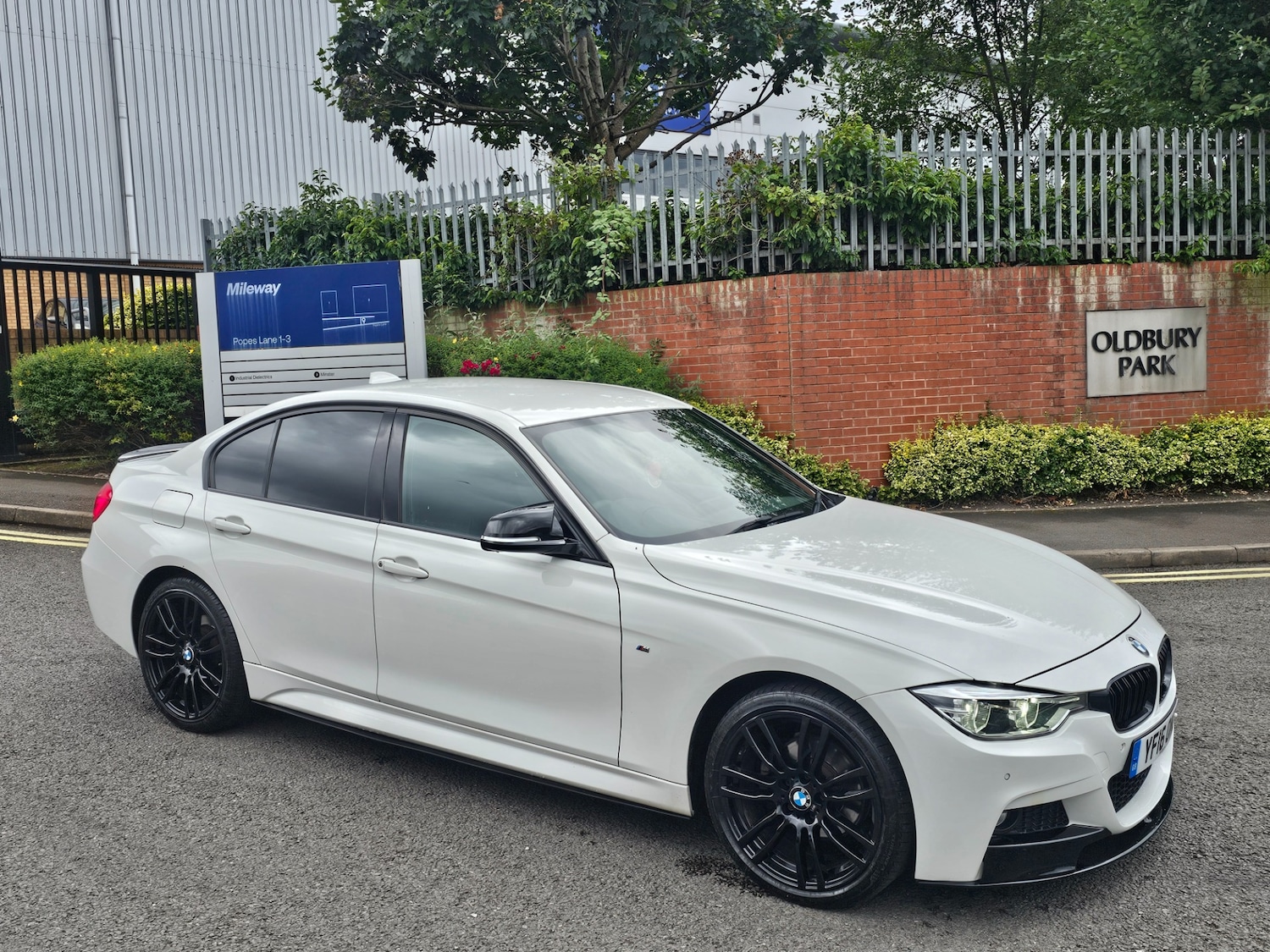 Used BMW 3 Series 2016 for sale - 76486475: Photo 8