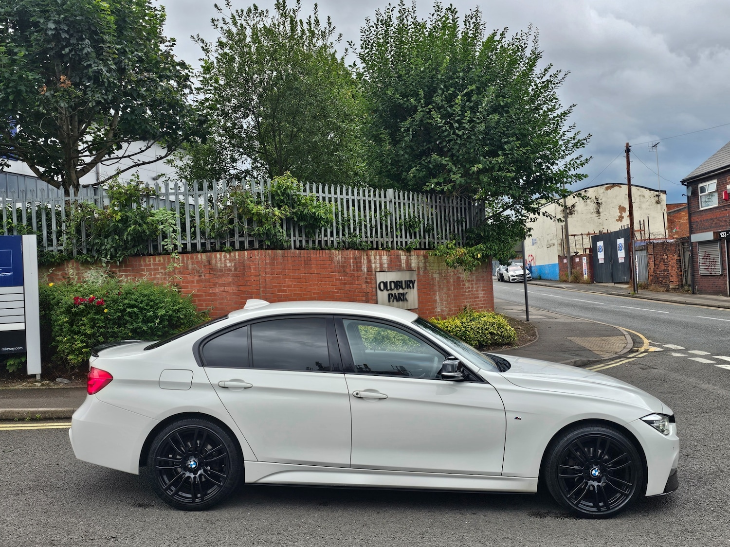 Used BMW 3 Series 2016 for sale - 76486475: Photo 9