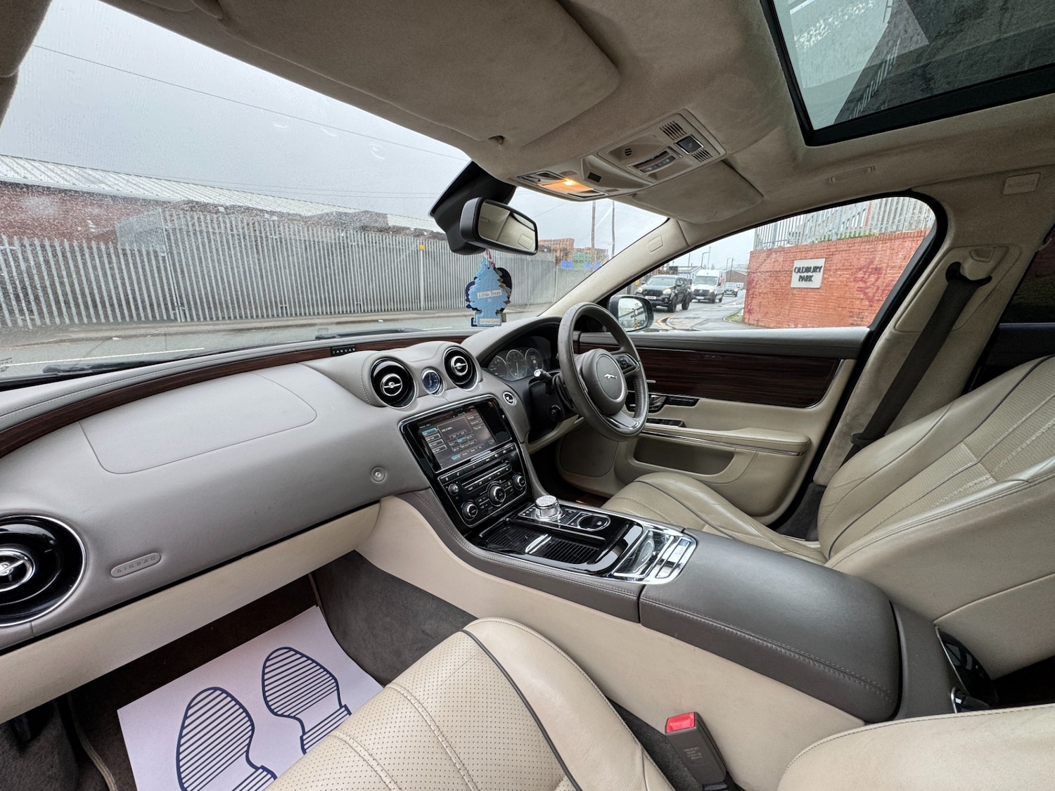 Used Jaguar XJ 2010 for sale - 77736974: Photo 13