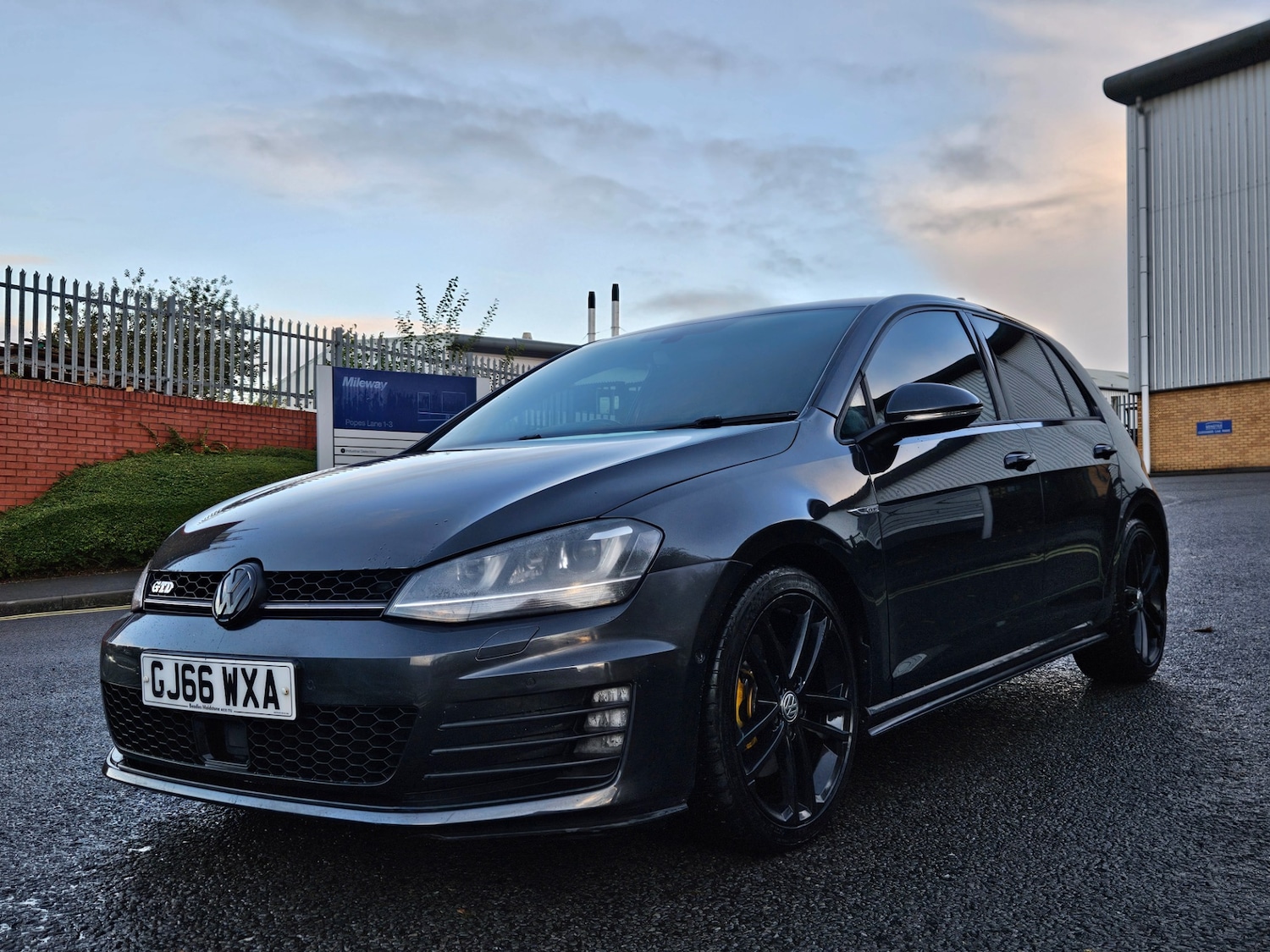 Used Volkswagen Golf 2016 for sale - 77400921: Photo 11