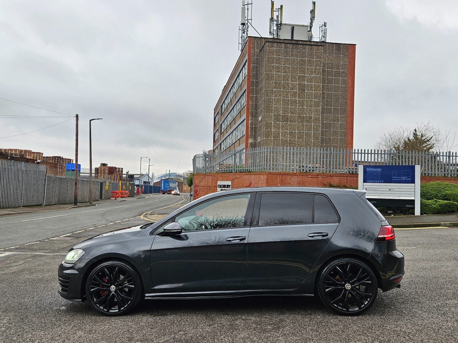 Used Volkswagen Golf 2014 for sale - 77470216: Photo 9