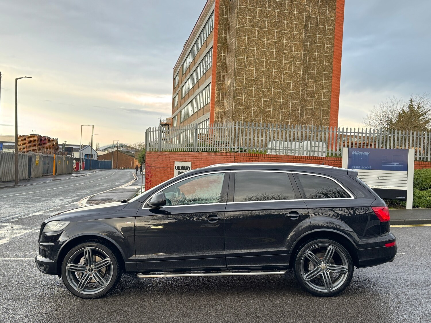 Used Audi Q7 2011 for sale - 77587486: Photo 9