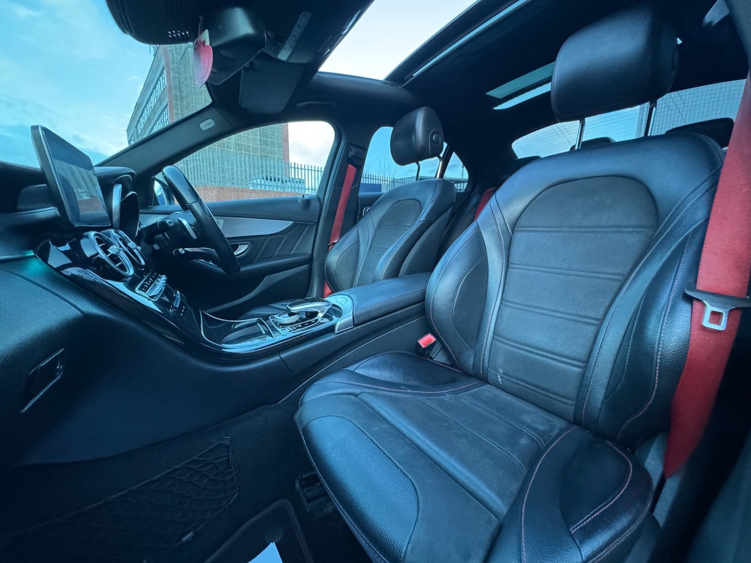 Used Mercedes-Benz C Class 2018 for sale - 77915457: Photo 17