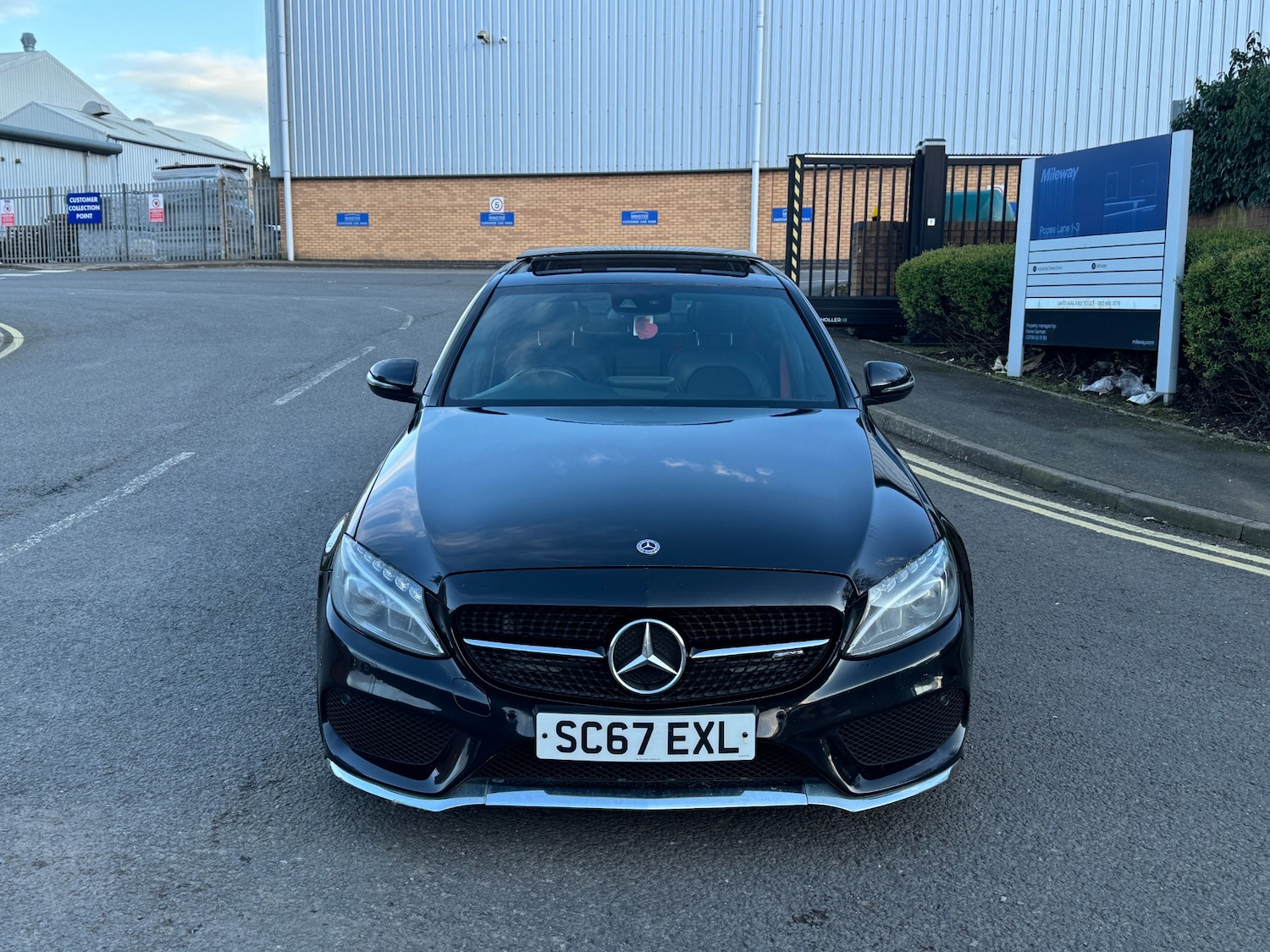 Used Mercedes-Benz C Class 2018 for sale - 77915457: Photo 4