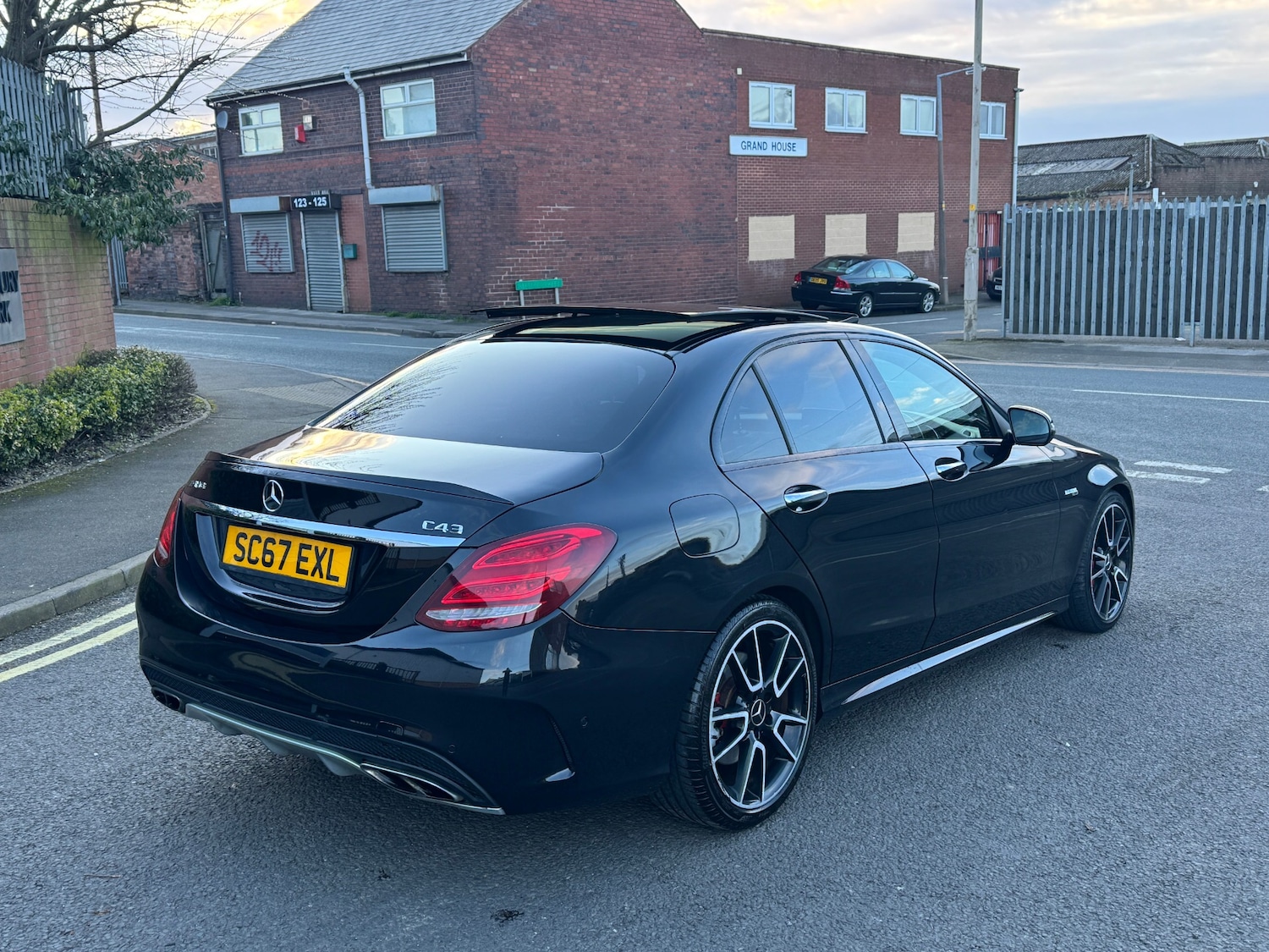 Used Mercedes-Benz C Class 2018 for sale - 77915457: Photo 6