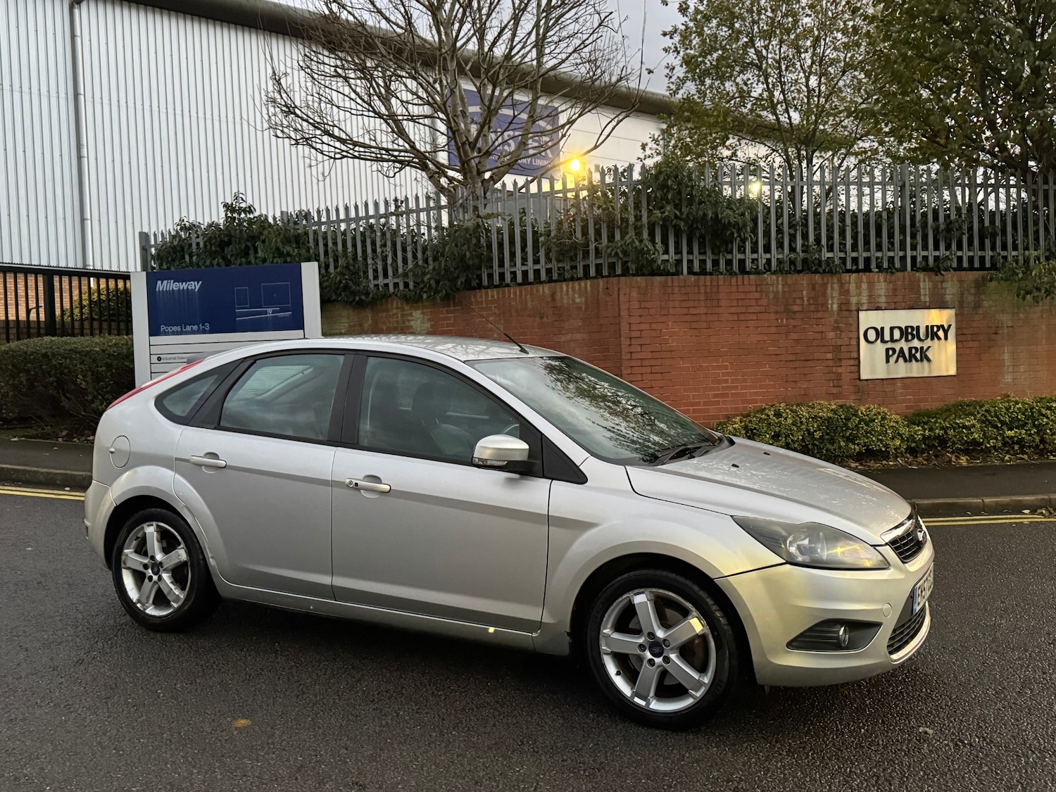 Used Ford Focus 2007 for sale - 76850923: Photo 3