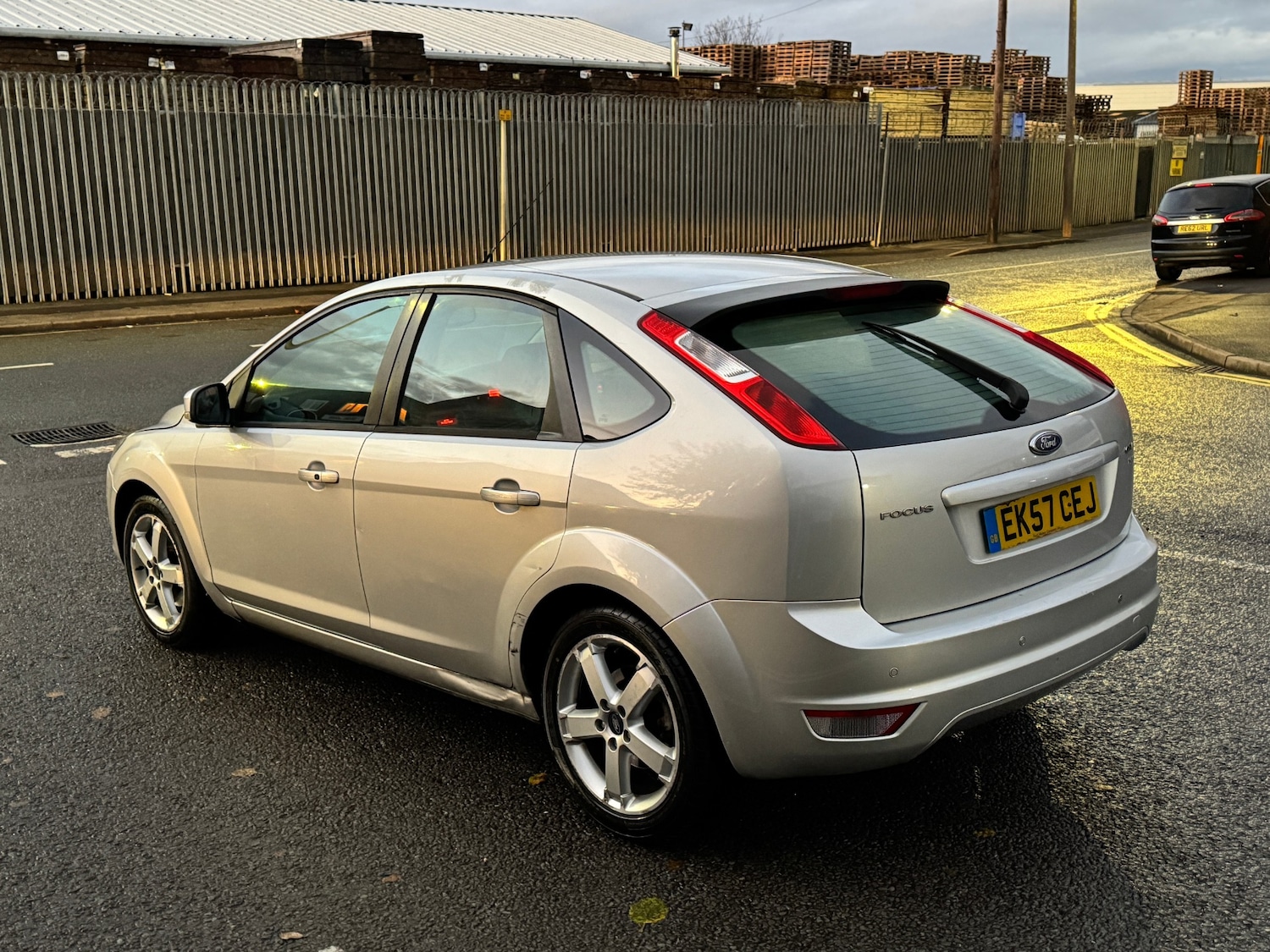 Used Ford Focus 2007 for sale - 76850923: Photo 8