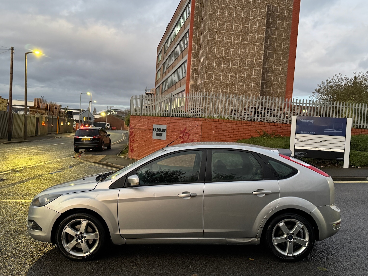Used Ford Focus 2007 for sale - 76850923: Photo 9