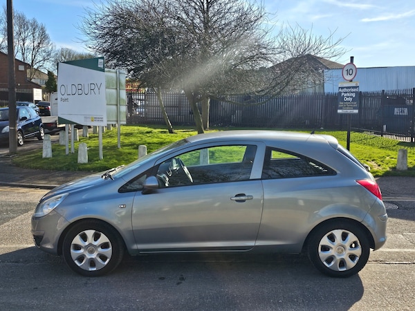 Used Vauxhall Corsa 2010 for sale - 73933884: Photo 8