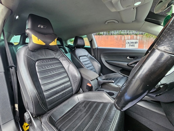 Used Volkswagen Scirocco 2010 for sale - 76276089: Photo 15