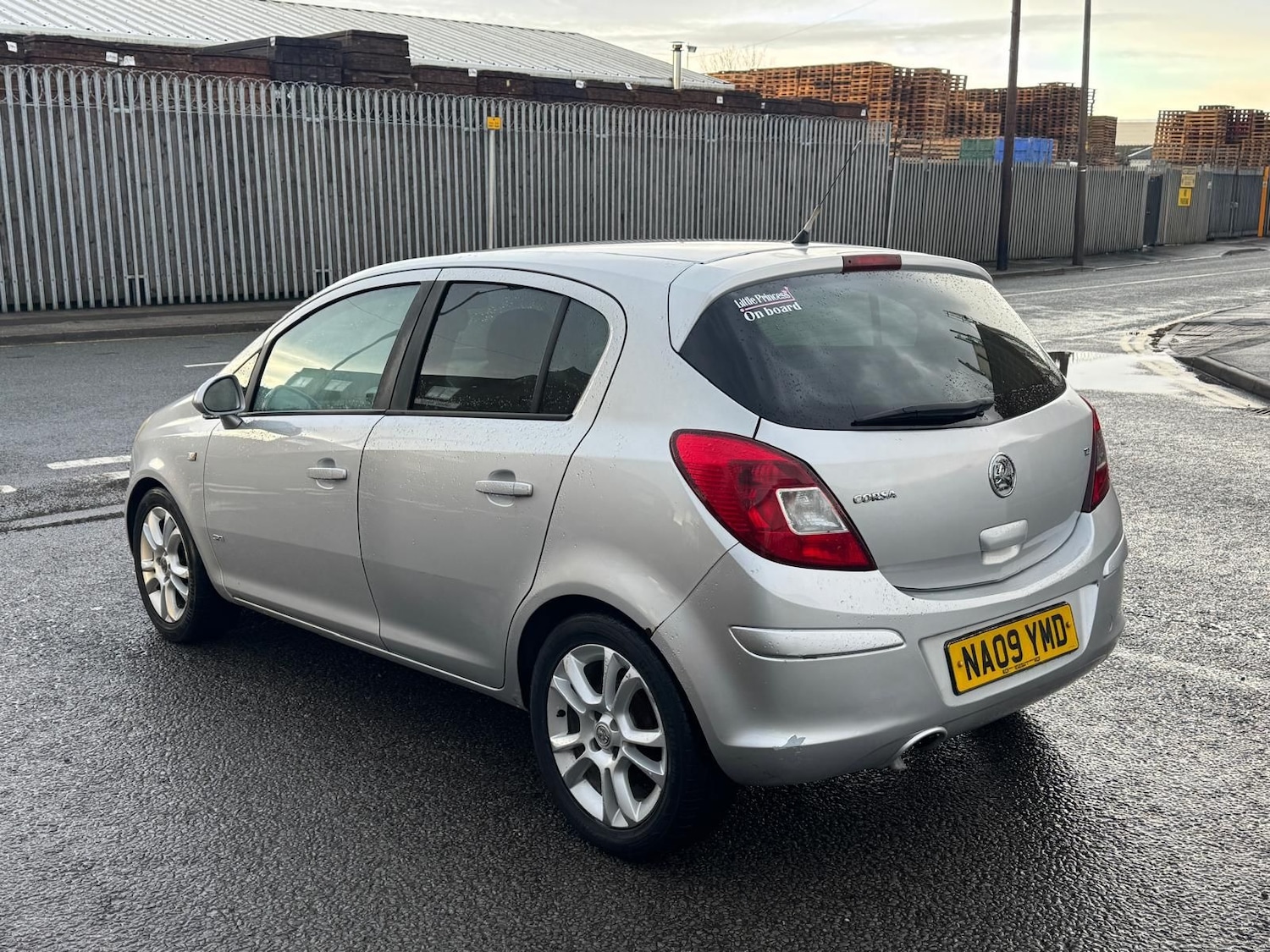 Used Vauxhall Corsa 2009 for sale - 78218685: Photo 7